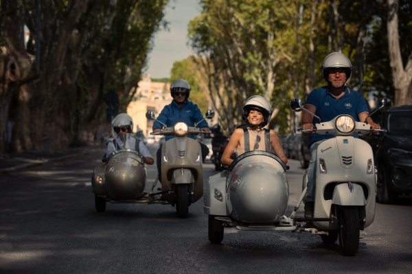 Minor_Hotels_Rome_Lifestyle_Vespa_Morning.jpg