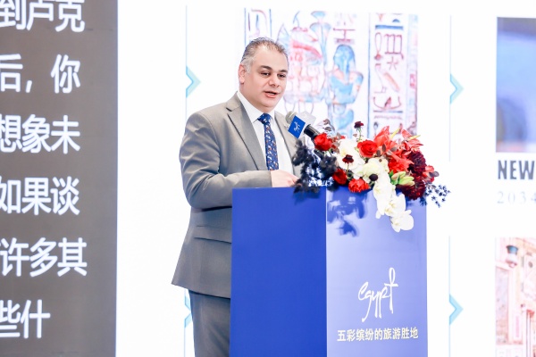 CEO Photo_副本.jpg