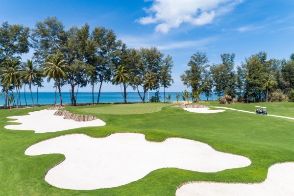 32_Golf_Course_DJI_0383_副本.jpg