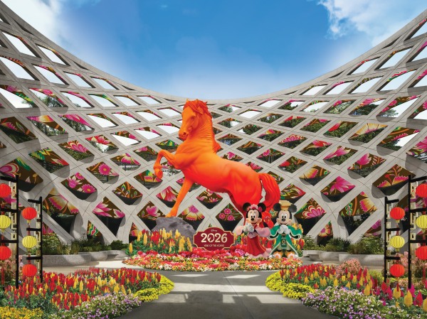 Yanyang at Tactile Trellis (Image credit to Sentosa Development Corporation)_副本.jpg