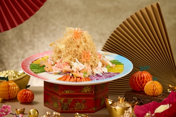 1770637871.jpg 品粤轩:阿拉斯加皇帝蟹捞起.jpg