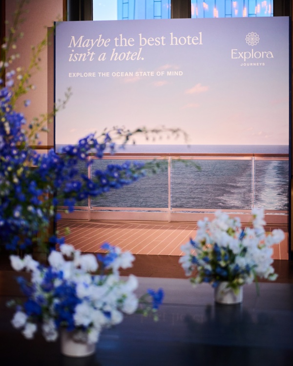 Explore The Ocean State of Mind_NYC Launch_Photowall_Explora Journeys_副本.jpg
