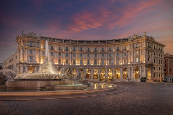 Anantara_Palazzo_Naiadi_Rome_Hotel_Exterior_Dusk.jpg
