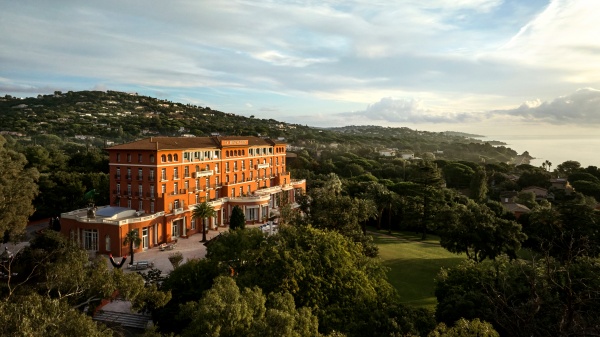 MM 25 COMO Le Beauvallon exterior 2_副本.jpg