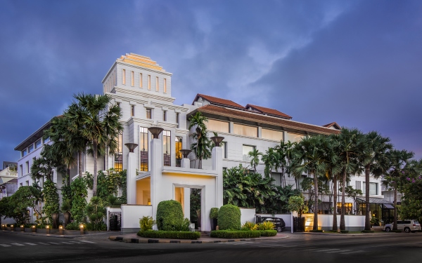 1781011745.jpg Hotel Facade_副本.jpg