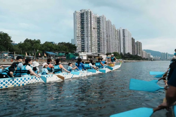 1781620021.jpg 亲子龙舟体验活动现场.jpg