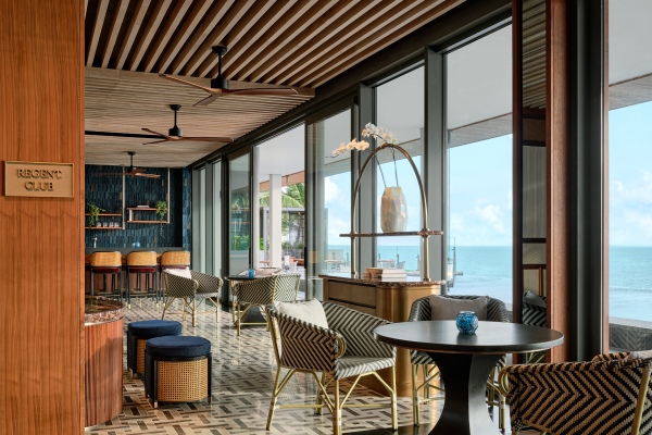 Discover a new definition of exclusivity at Regent Club_副本.jpg
