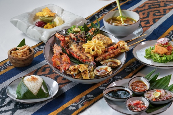 1783354655.jpg AYANA Komodo_KISIK Seraya Seafood Platter_副本.jpg
