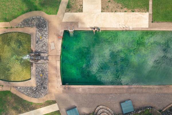 天然恒温泳池Thermal Pool.jpg