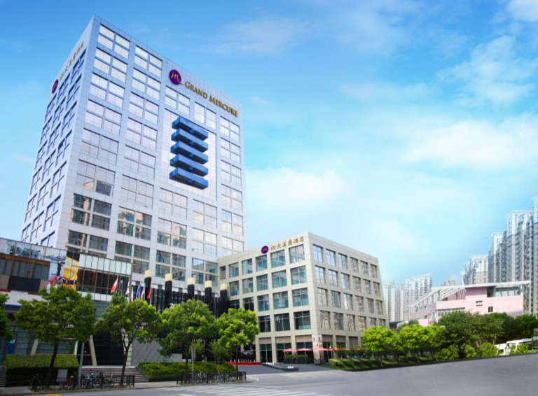 原上海证大丽笙酒店正式更名为上海证大美爵酒店