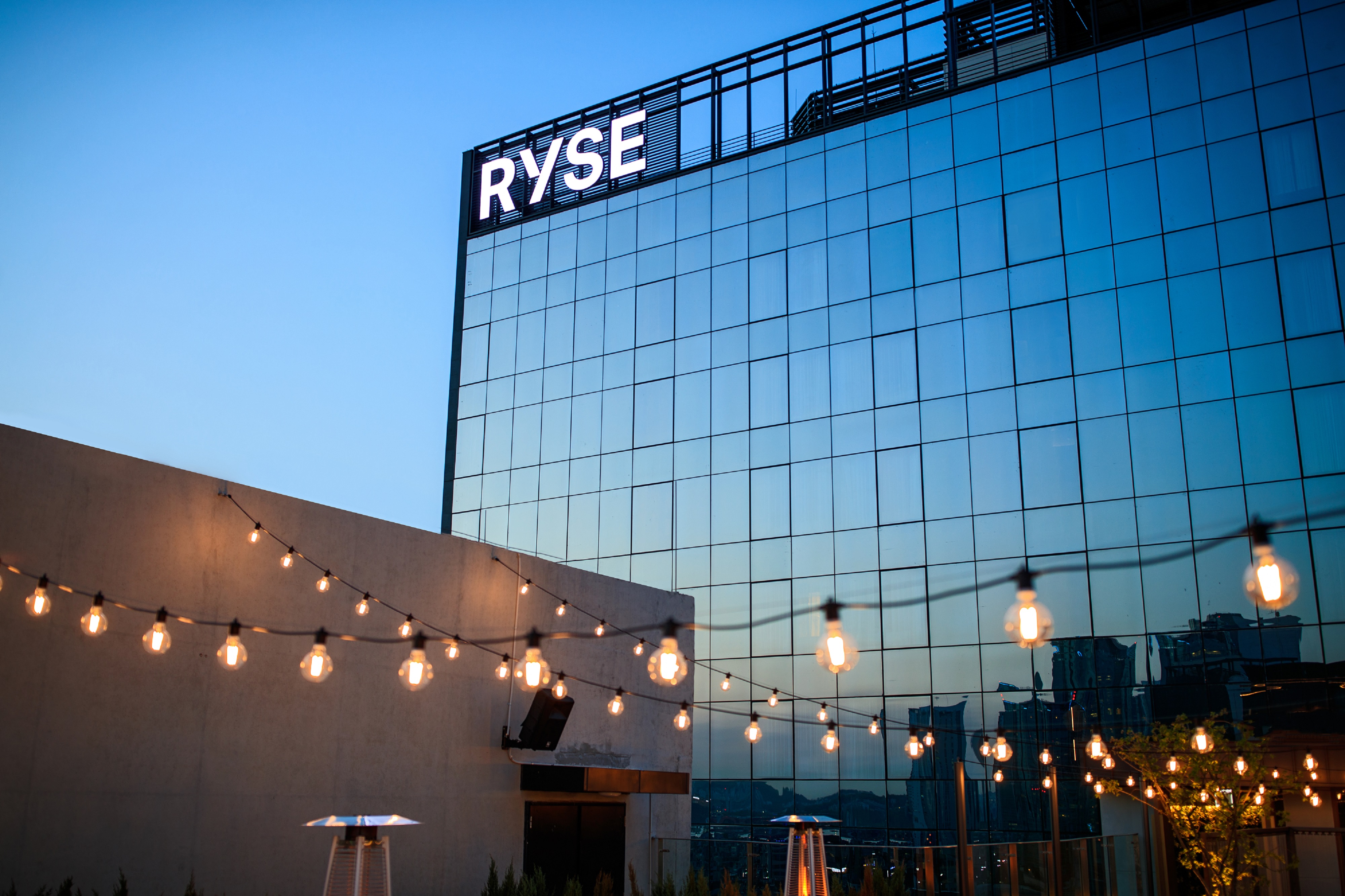 汲取弘大创意能量的RYSE酒店，傲途格精选于韩国首尔盛大开业