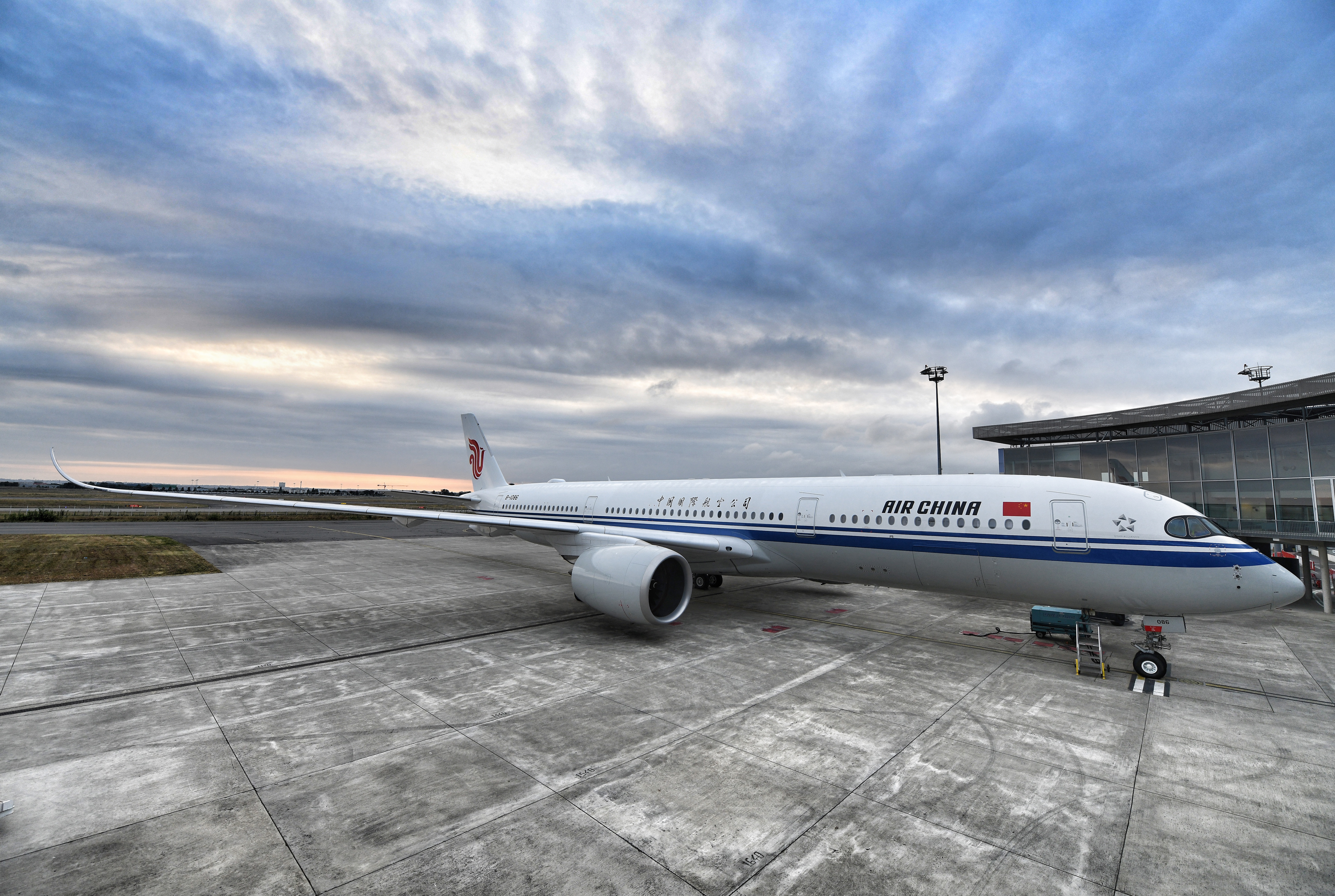 国航引进中国大陆首架空客A350客机