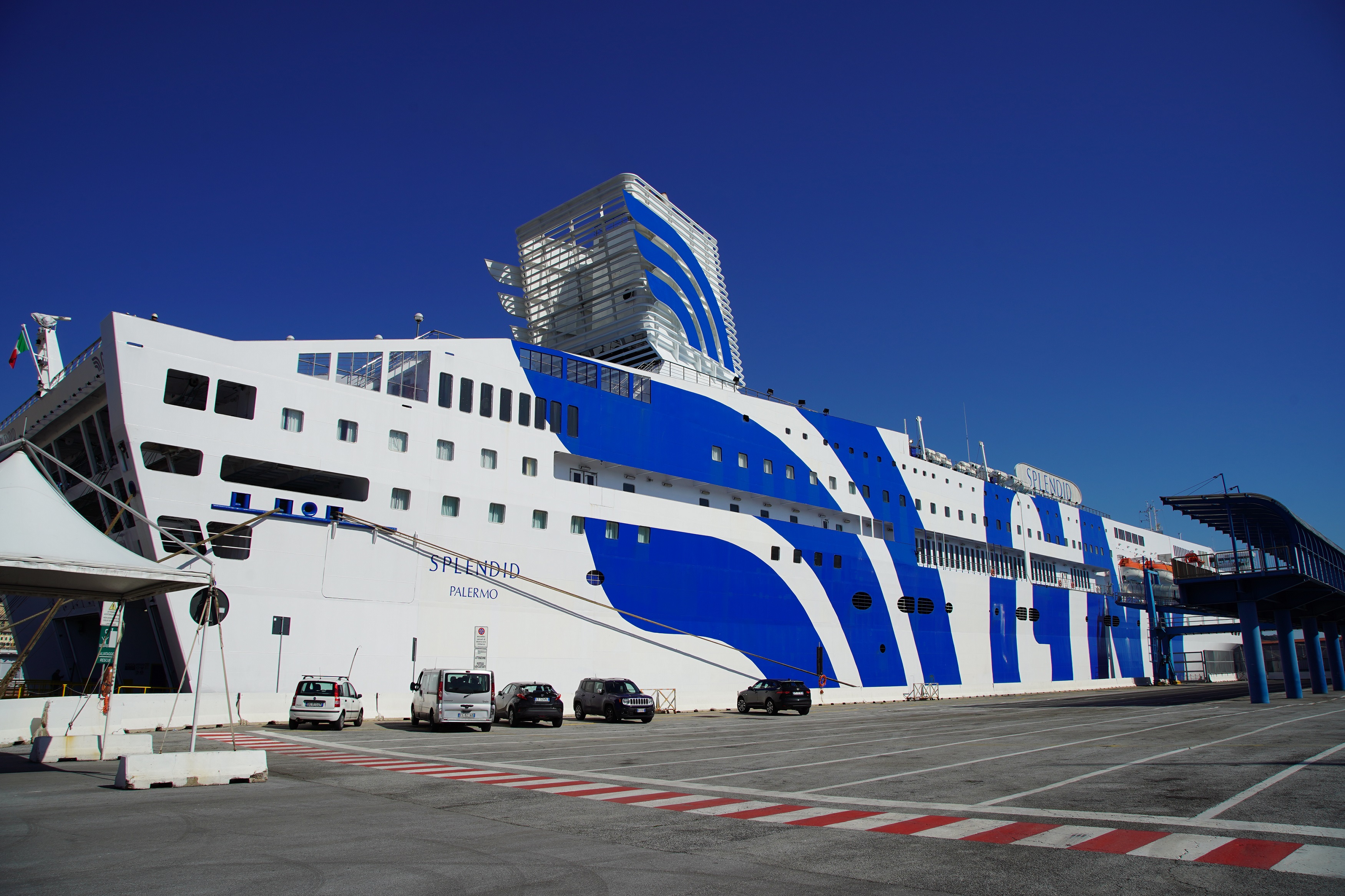 MSC地中海航运集团旗下渡轮成为意大利“海上方舱”