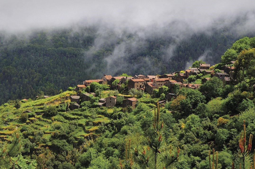 时光倒流，探访葡萄牙古老乡村——片岩村