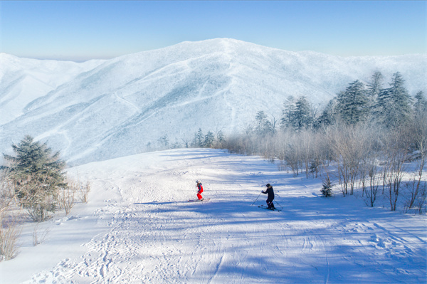 开启自由自在的滑雪假期，Club Med地中海俱乐部邀你新雪季开板首滑