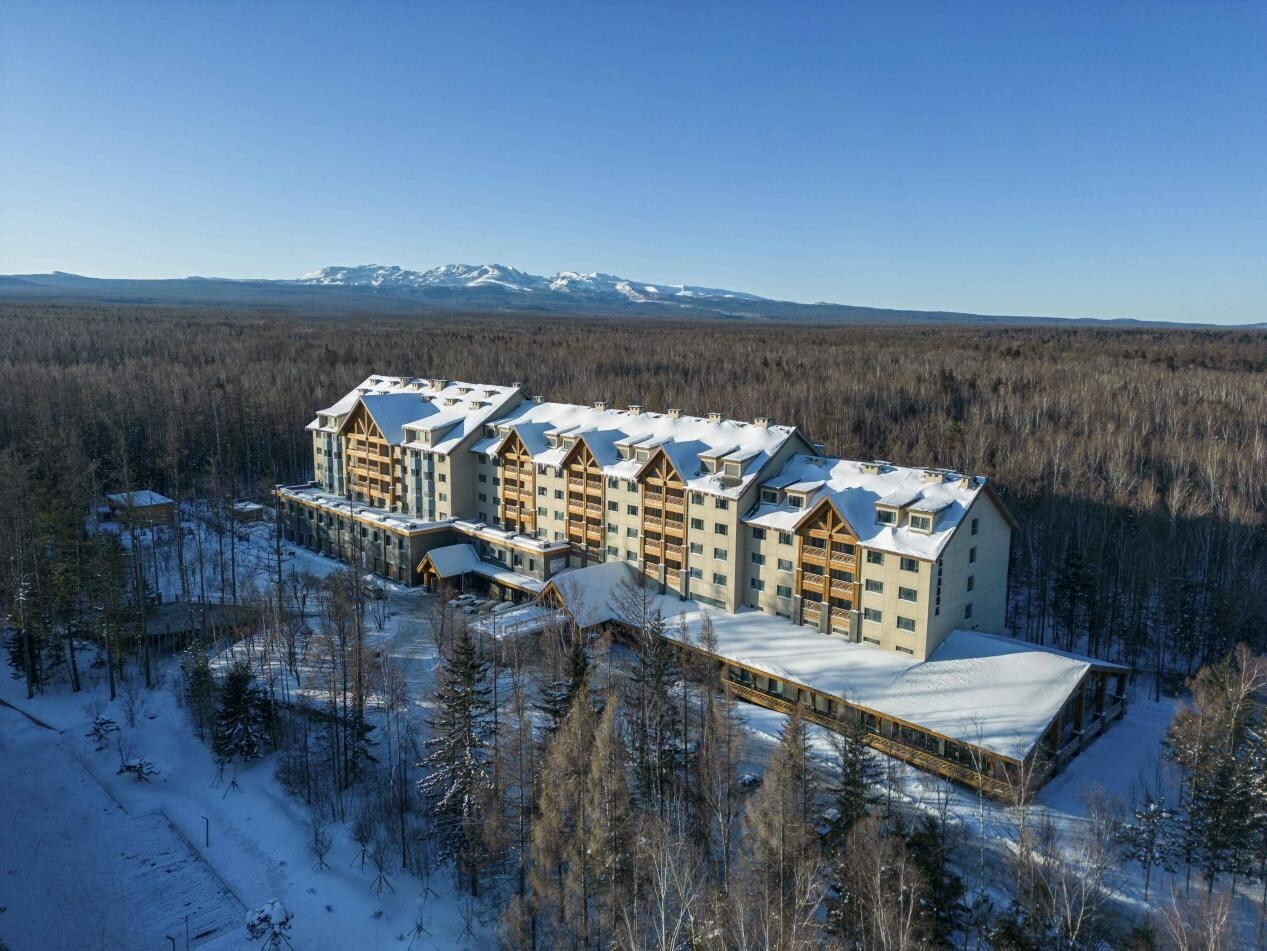 长白山希尔顿逸林温泉酒店正式开业 打造具有本地特色的温泉入住体验