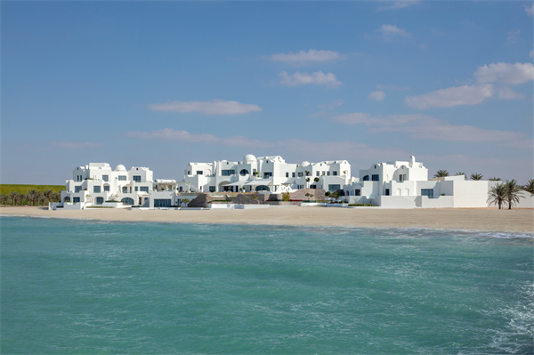 安纳塔拉于阿联酋海岸再添度假胜地 Anantara Santorini Abu Dhabi Retreat在静谧海岸诠释奢华