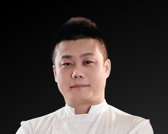 珠海瑞吉酒店和珠海华发喜来登酒店任命於佳为复合体厨艺总监