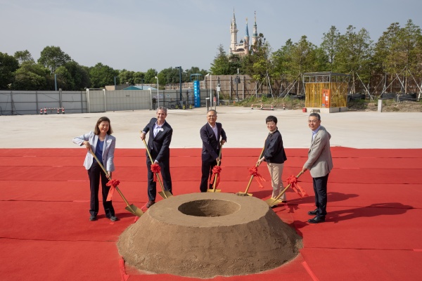 上海迪士尼度假区以扩建项目建设里程碑和全新乐园体验庆祝中国旅游日