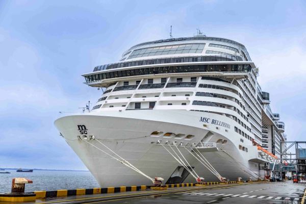 MSC地中海邮轮首创&ldquo;上海-釜山&rdquo;双母港航线开启常态化运营，&ldquo;亚洲旗舰&rdquo;MSC荣耀号迎来海上首组机器人&ldquo;新船员&rdquo;