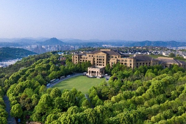 绿城旗下原德清雷迪森酒店转为自主尊蓝山居品牌运营