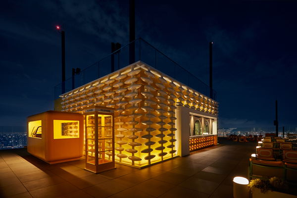 曼谷最高屋顶酒吧于the standard, bangkok mahanakhon酒店开业迎宾